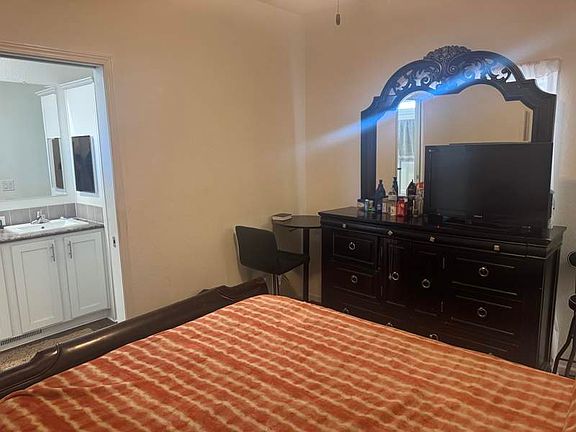 5th image of 4470 E Vegas Valley Dr #86