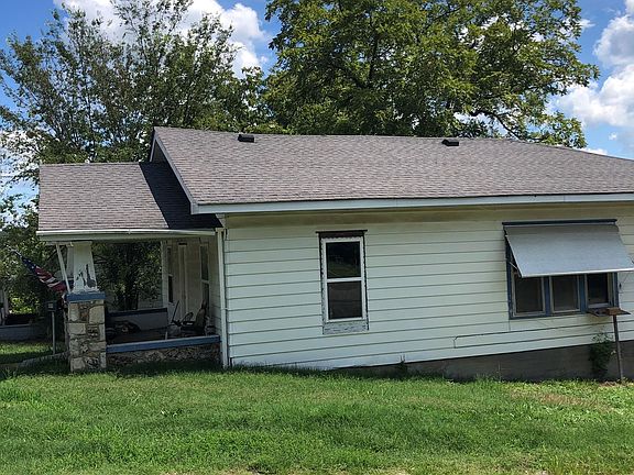 3rd image of 409 Vine St