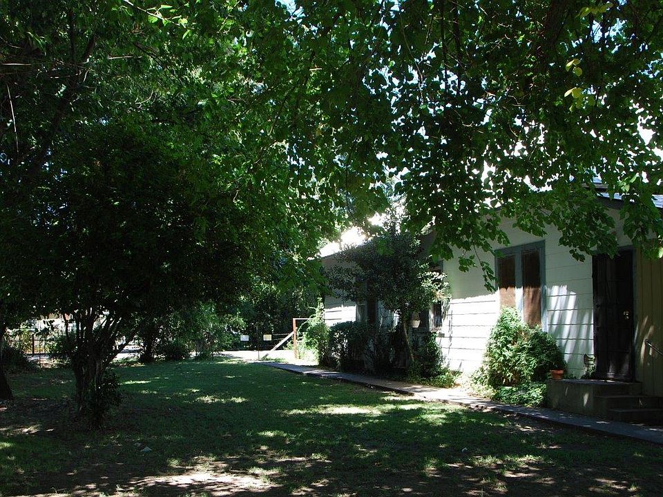 1st image of 25451 Lee St