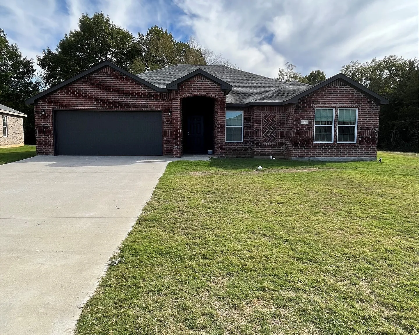 4 bed, 2.0 bath, 1565 sqft, $1,700 — Photo 1