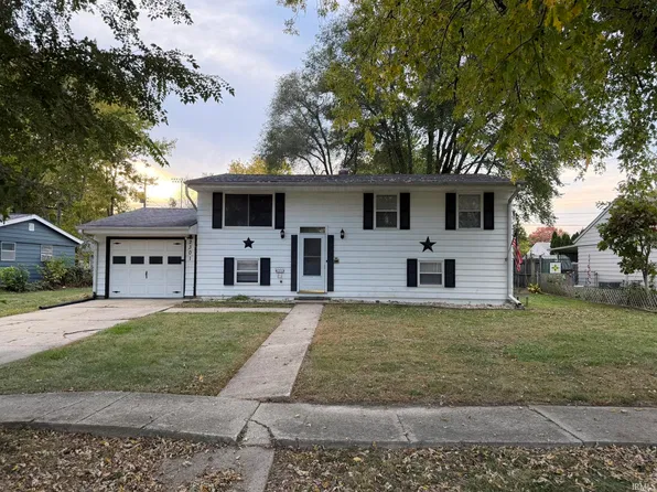2301 Canterbury Dr, Kokomo, IN 46902