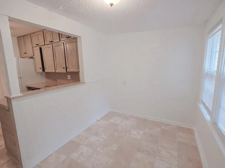3902 Dexter Ave — Photo 17