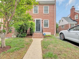 402A E Howell Ave, Alexandria, VA 22301