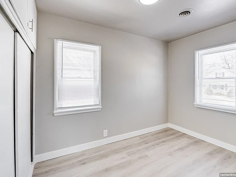 1001 Main Ave, Kaukauna — Photo 4