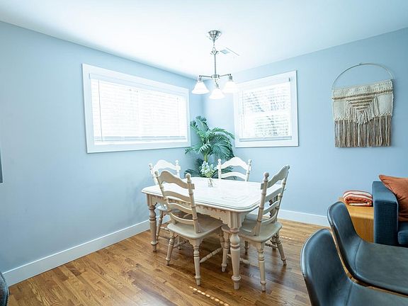 4th image of 1721 Luton St