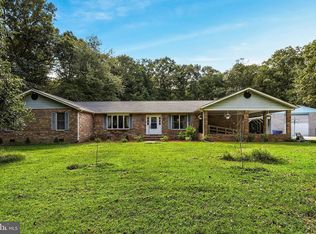 9555 Hickory Acres Dr, Pomfret, MD 20675