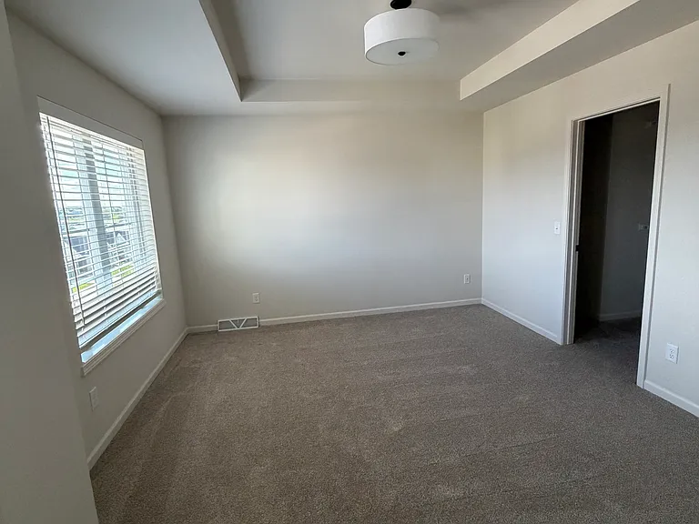 9240 Gentle Feather Rd — Photo 22