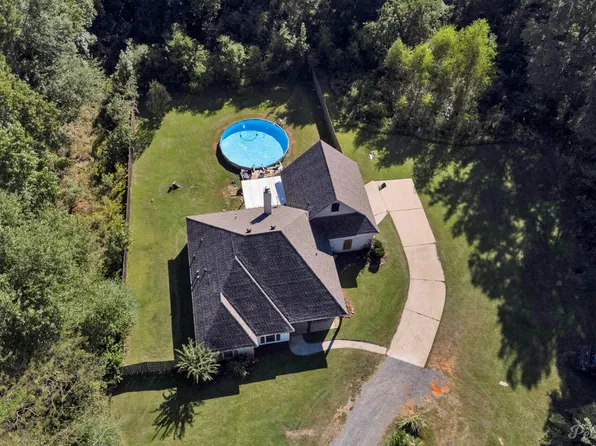 411 S Elm St, Haughton, LA 71037