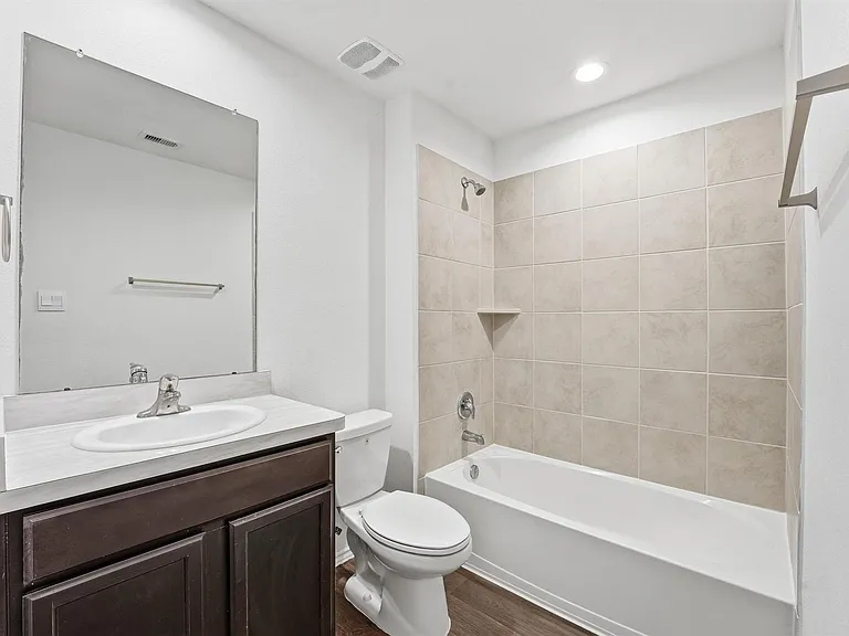 2419 Roaming Elk Ct — Photo 7