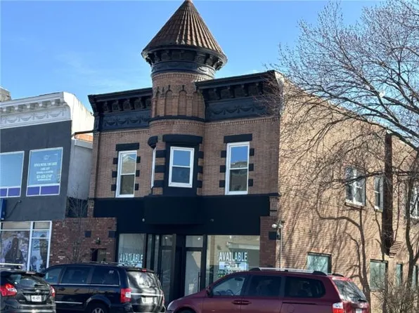 200 Merrick Rd, Rockville Centre, NY 11570