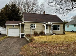 127 State St W, Dresser, WI 54009