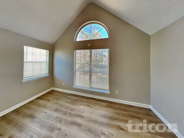 55 Braelinn Creek Ct — Photo 9