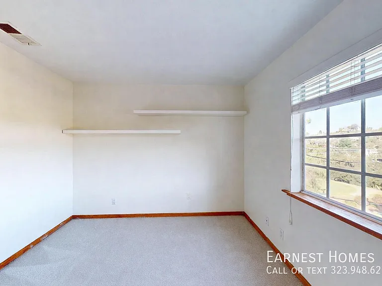 4339 Alhama Dr — Photo 20