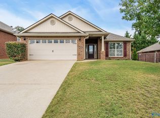 6815 Wintercrest Way SE, Owens Cross Roads, AL 35763