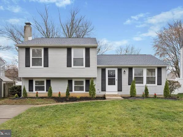 435 Musket Dr, Morrisville, PA 19067