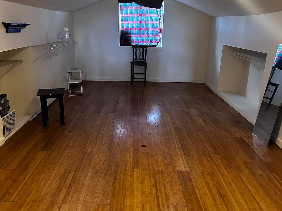 2nd image of 308 Paloma Blanca Dr #A