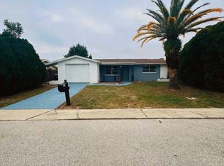 9111 Suffolk Ln, Port Richey, FL 34668