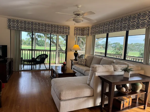 428 Brackenwood Ln S, Palm Beach Gardens, FL 33418