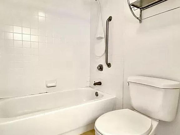 5th image of 1100 Vine St APT 1405