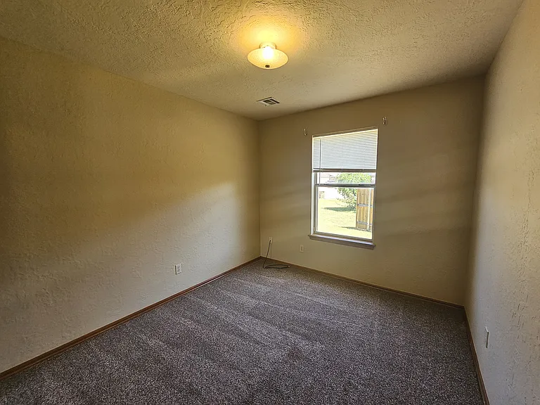 4907 SE Randolph Rd — Photo 12