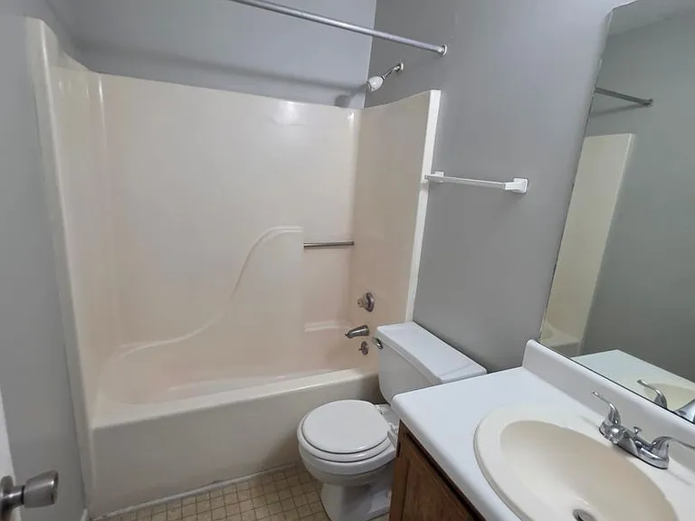 1431 Bailey Cir — Photo 7