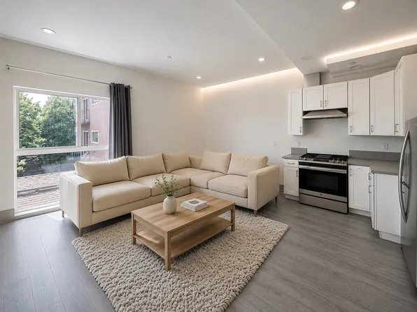 14954 Sherman Way, Van Nuys, CA
