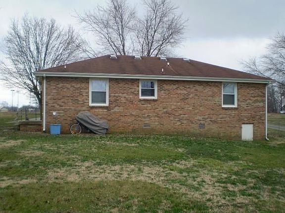 5th image of 609 Bellamy Ln