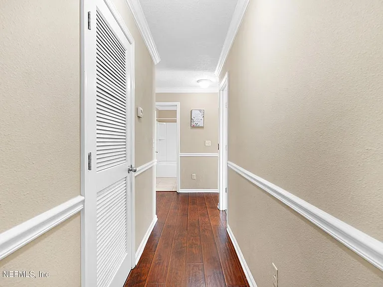 352 Silver Glen Ave — Photo 15