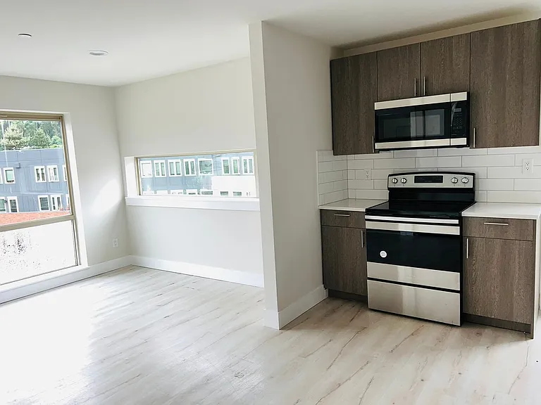 South Lane Apartments — Photo 66