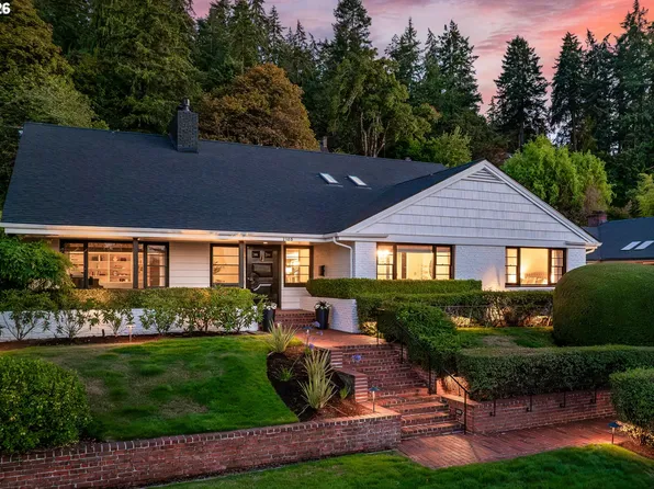 2105 Fairmount Blvd, Eugene, OR 97403