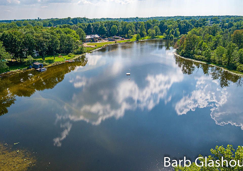 1st image of 1971 Forest Shores Dr SE