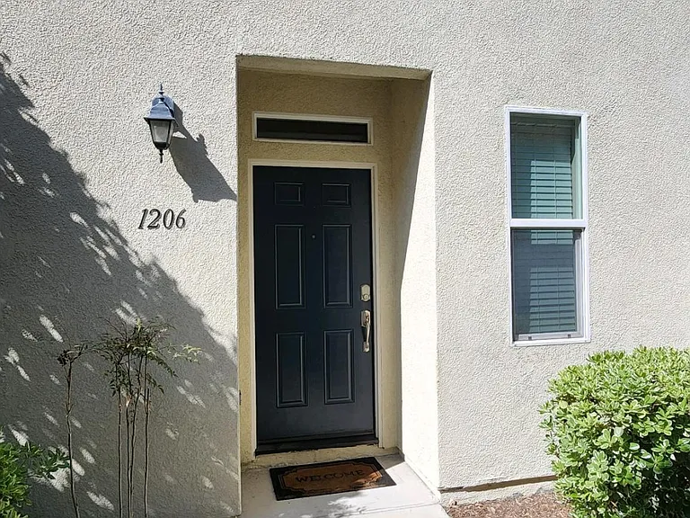 1206 Stagecoach Trail Loop — Photo 5