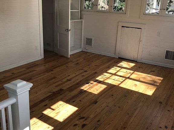 5th image of 940 Bradshaw Ter APT A