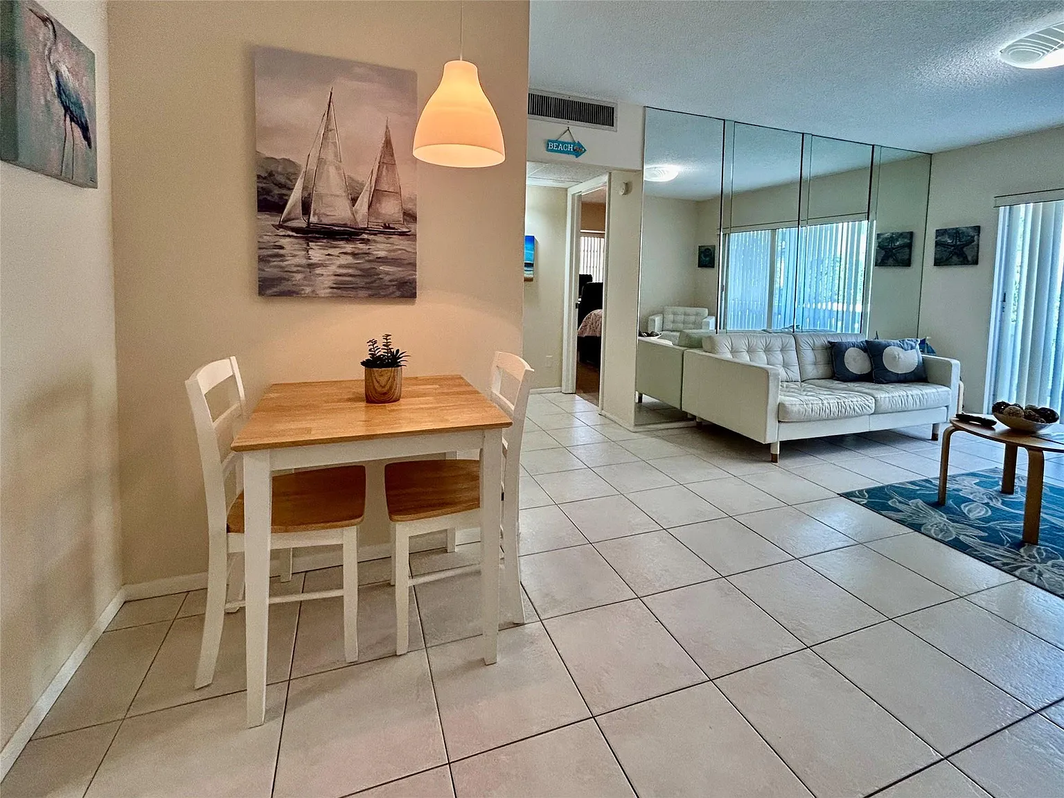2 bed, 2.0 bath, 840 sqft, $2,900 — Photo 3