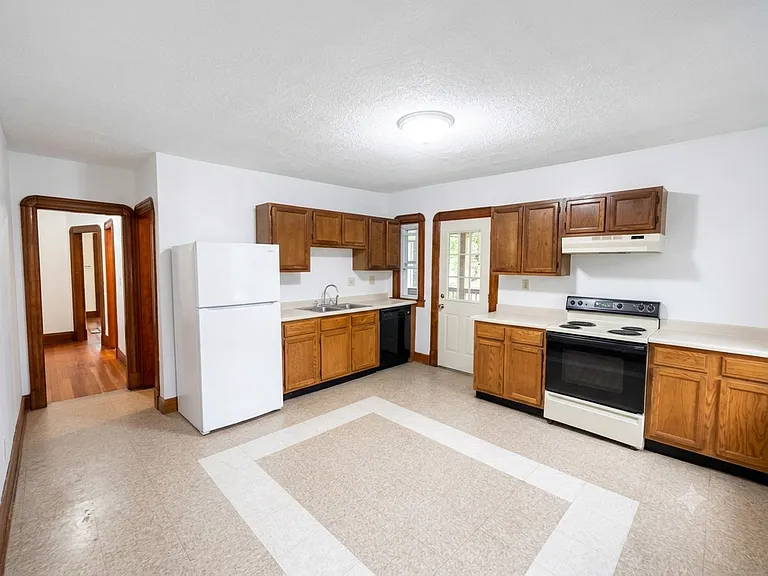 14 Springfield St #3 — Photo 7
