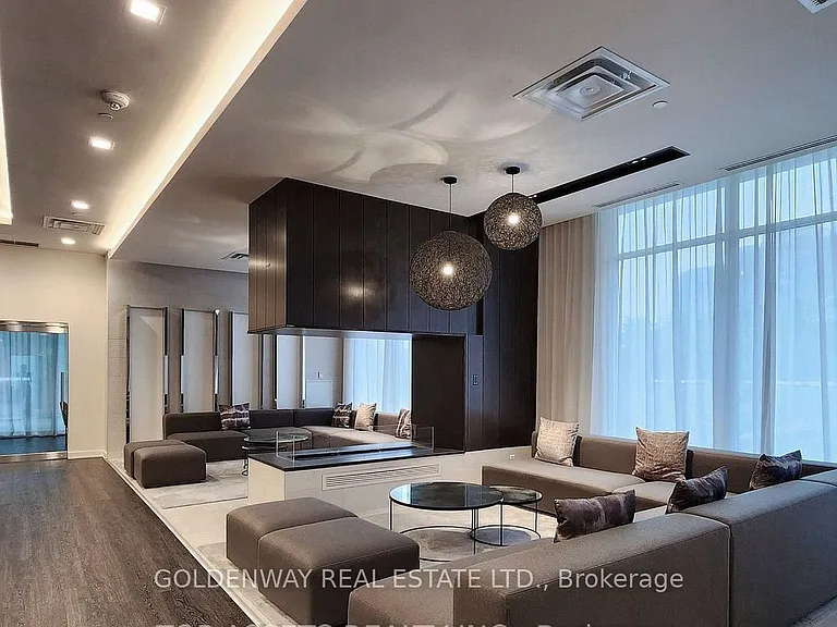 5180 Yonge St #417 — Photo 23