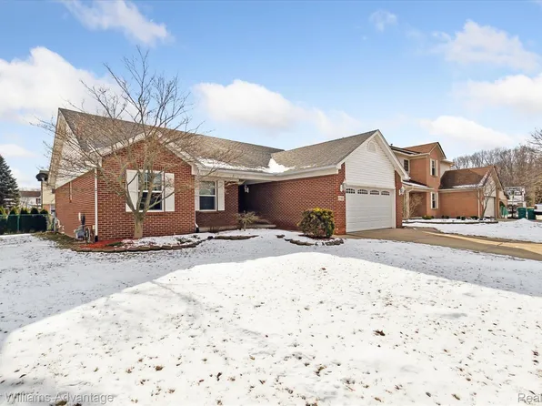 17301 Buckeye Ln, Romulus, MI 48174