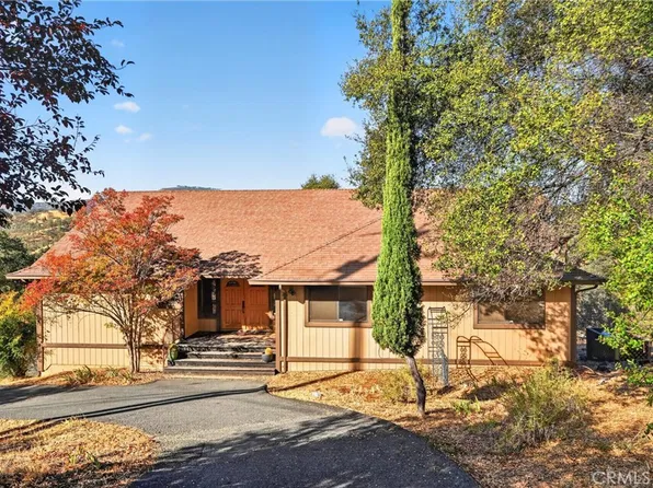 16261 Conestoga Rd, Hidden Valley Lake, CA 95467
