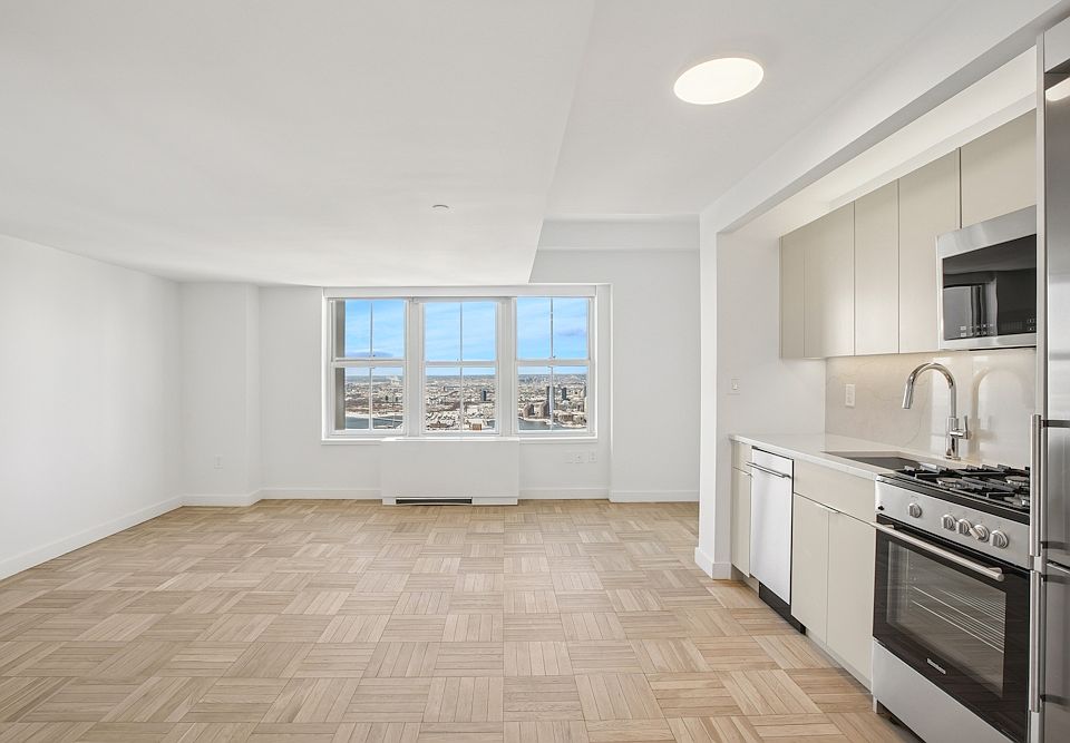 1st image of 20 Exchange Pl APT 5401