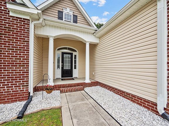 4th image of 501 Weatherford Dr