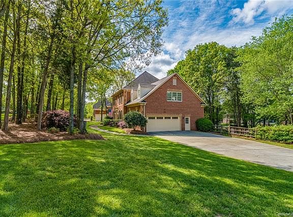 5th image of 1100 Jericho Ln