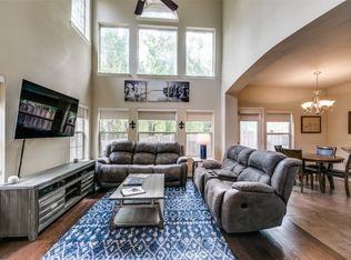 328 Starleaf Trl, Garland, TX 75040