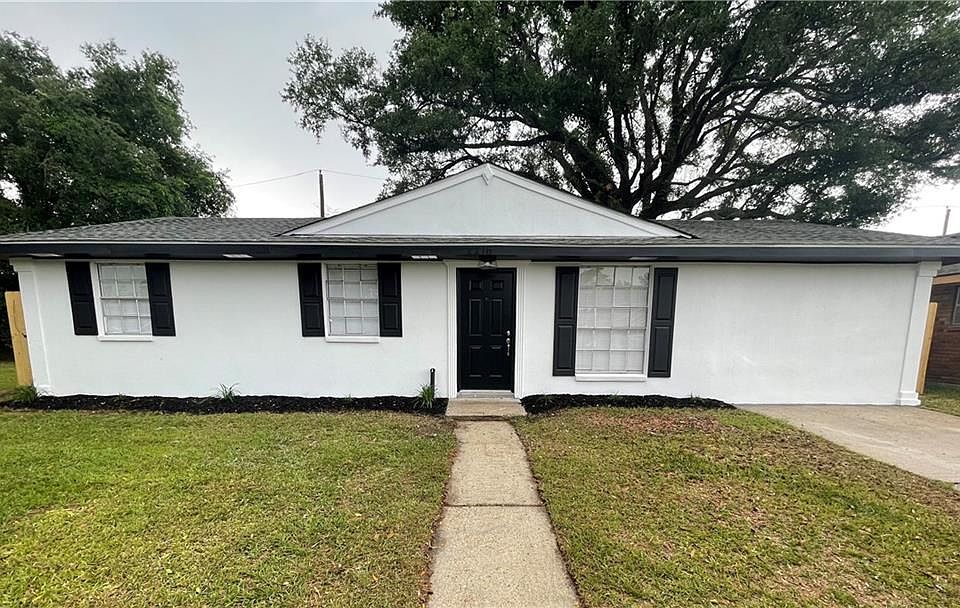 1st image of 2216 W Christie Dr