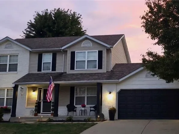 212 Crossington Ln, Troy, IL 62294