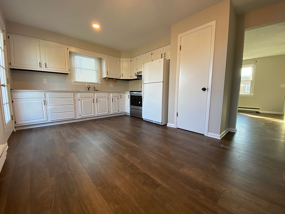 1st image of 412 Odell Ave