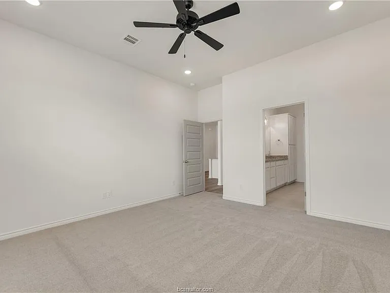 2547 Leyla Ln — Photo 15