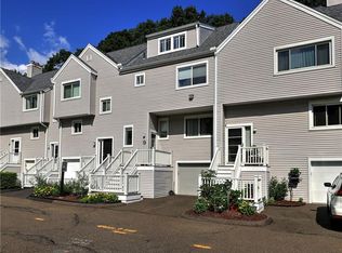 9 Country Pl #9, Shelton, CT 06484