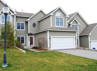 9 Seal Island Rd, Bristol, RI 02809