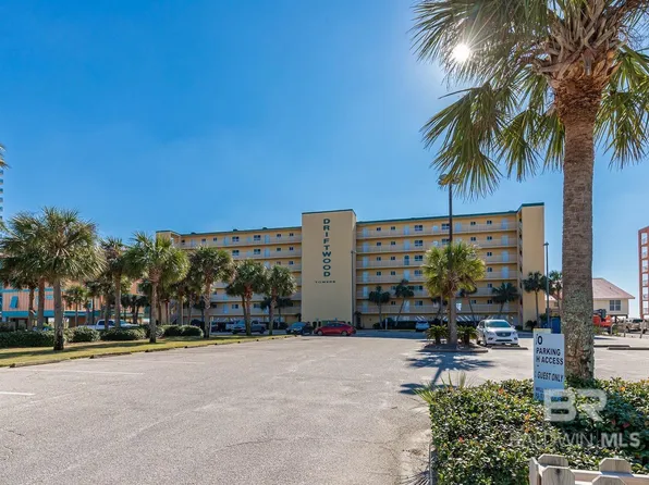615 W Beach Blvd APT 2D, Gulf Shores, AL 36542