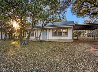 1317 Oakridge Dr, Blanco, TX 78606